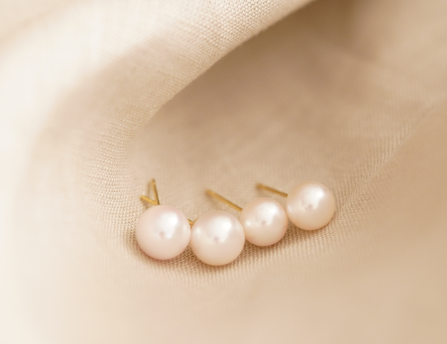 8.5mm AKOYA 日本珠耳環 稀有極光 4A