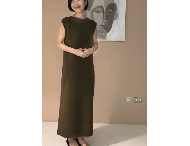 100% Cashmere 喀什米爾橄欖綠背心長裙（完售）