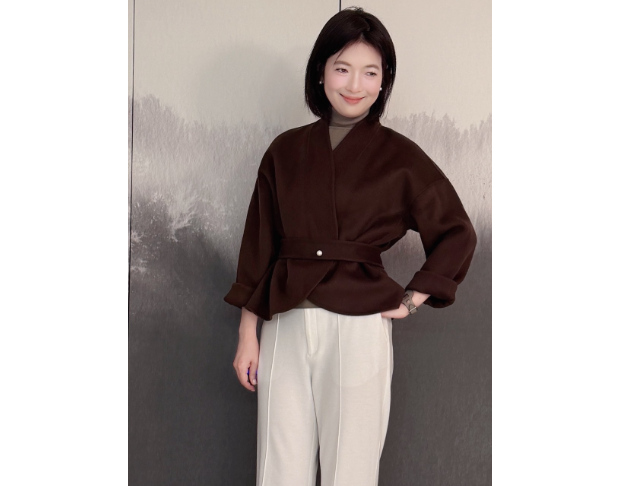 赫本外套 10%Cashmere 90%wool 