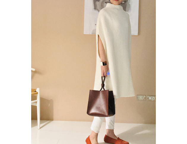 100%Cashmere 喀什米爾白色斗篷毛衣